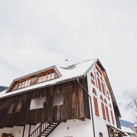 Mooki Country Villach